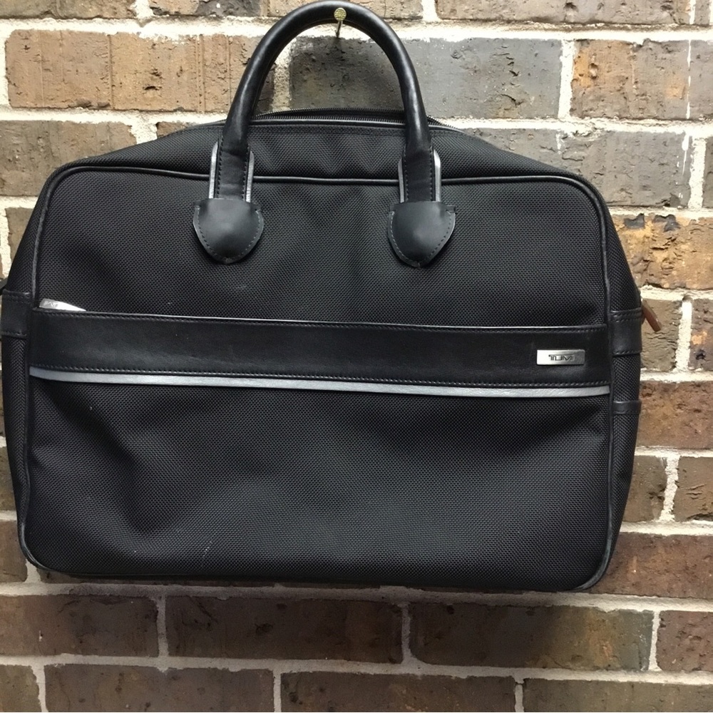 TUMI LXT  Leather  and Ballistic  16”Nylon Laptop Computer Bag Briefcase